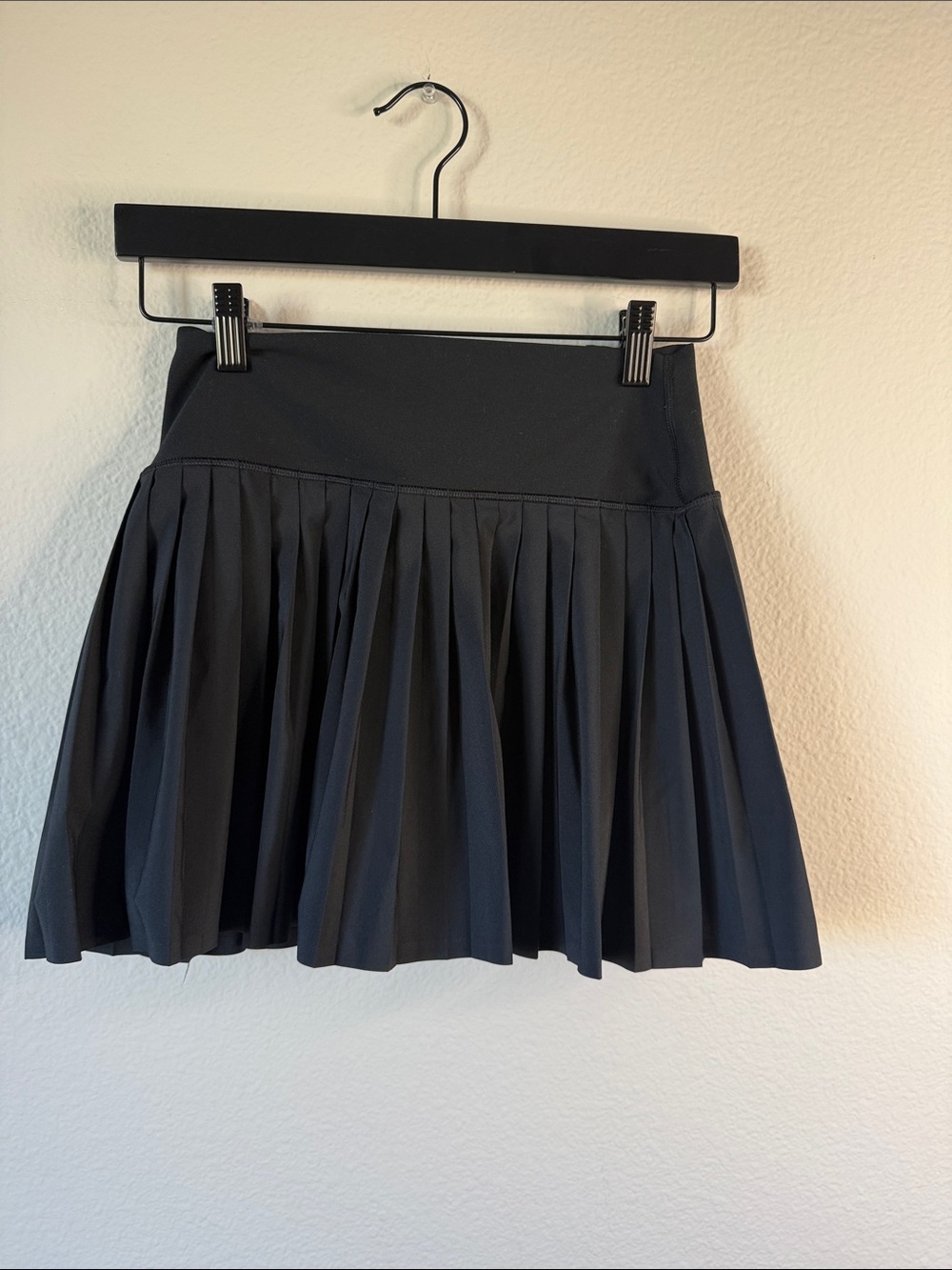 Abercrombie YPB Black High-Waist Pleated Skirt with Built-In Shorts Size S
